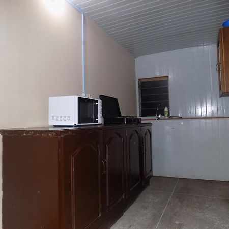 Posh Apartments And Hotel Ikeja Szoba fotó
