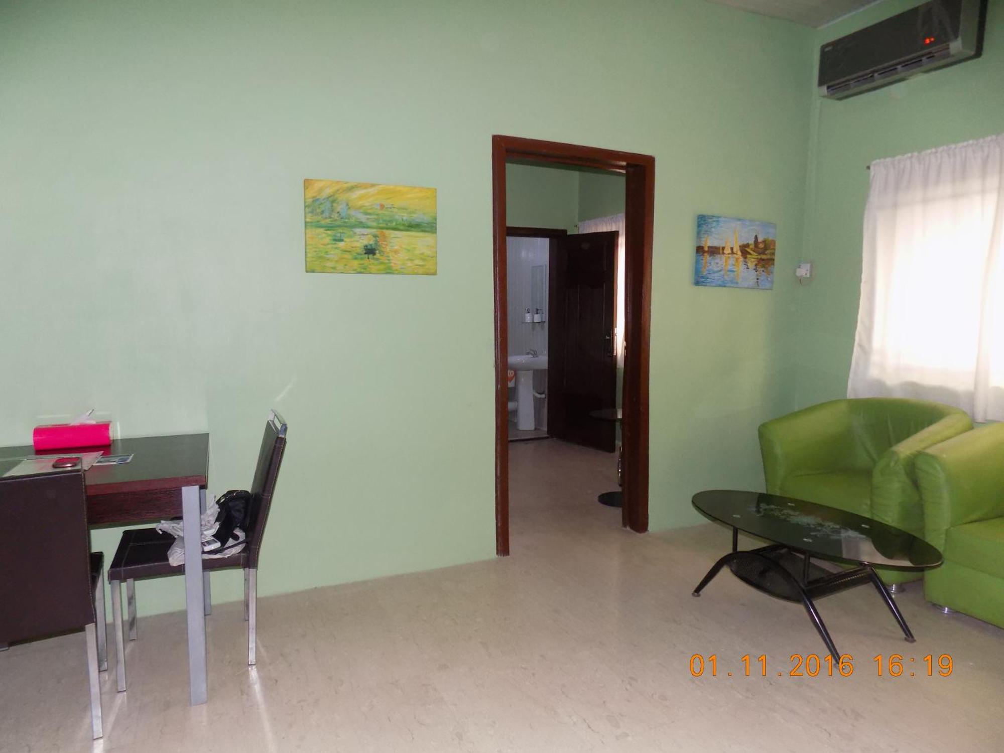 Posh Apartments And Hotel Ikeja Kültér fotó