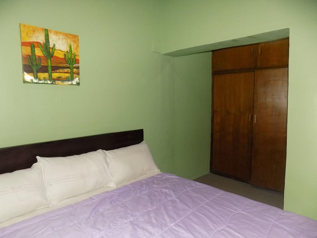Posh Apartments And Hotel Ikeja Kültér fotó