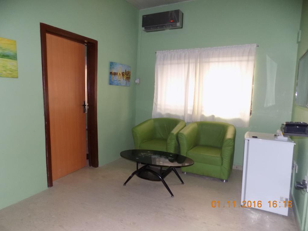 Posh Apartments And Hotel Ikeja Kültér fotó
