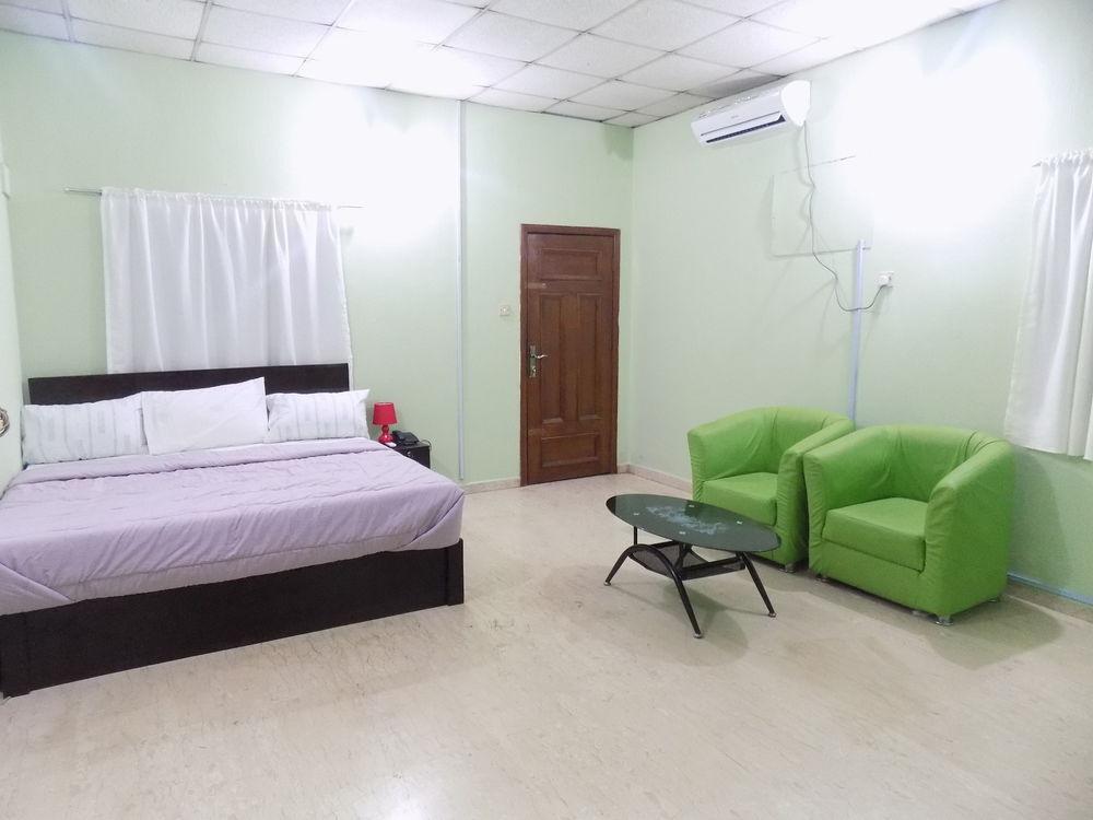 Posh Apartments And Hotel Ikeja Kültér fotó