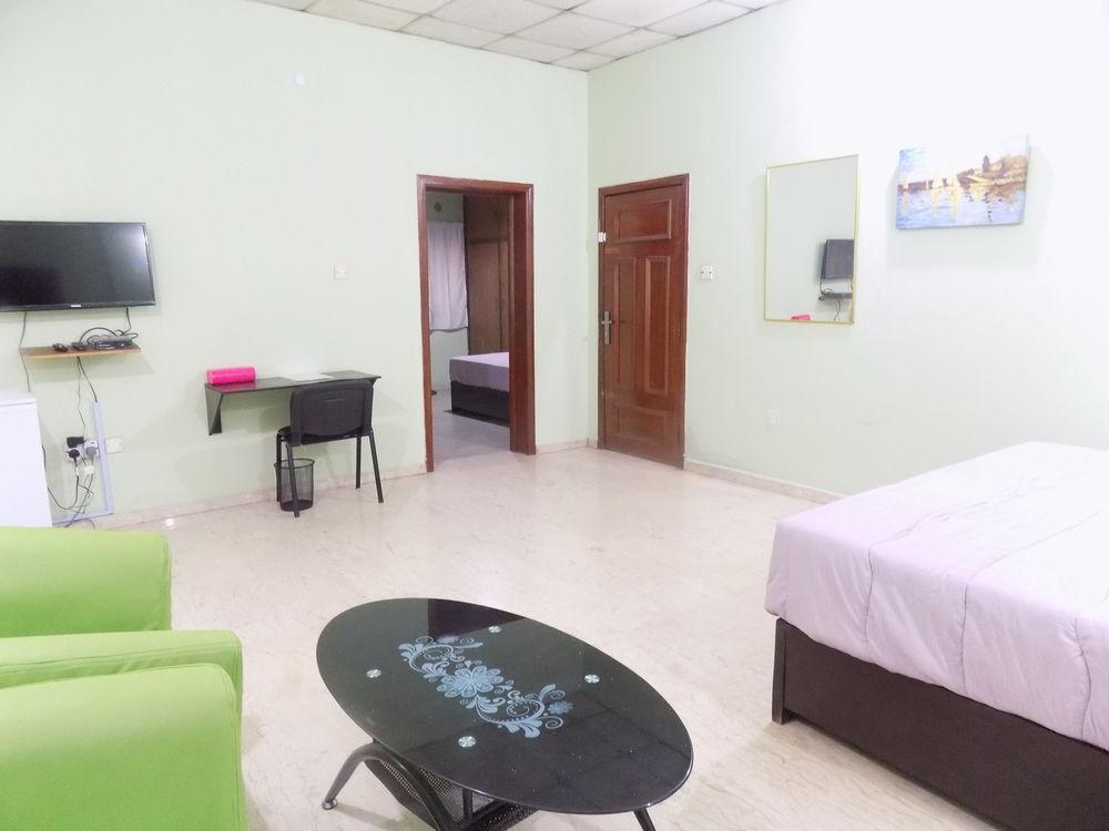 Posh Apartments And Hotel Ikeja Kültér fotó