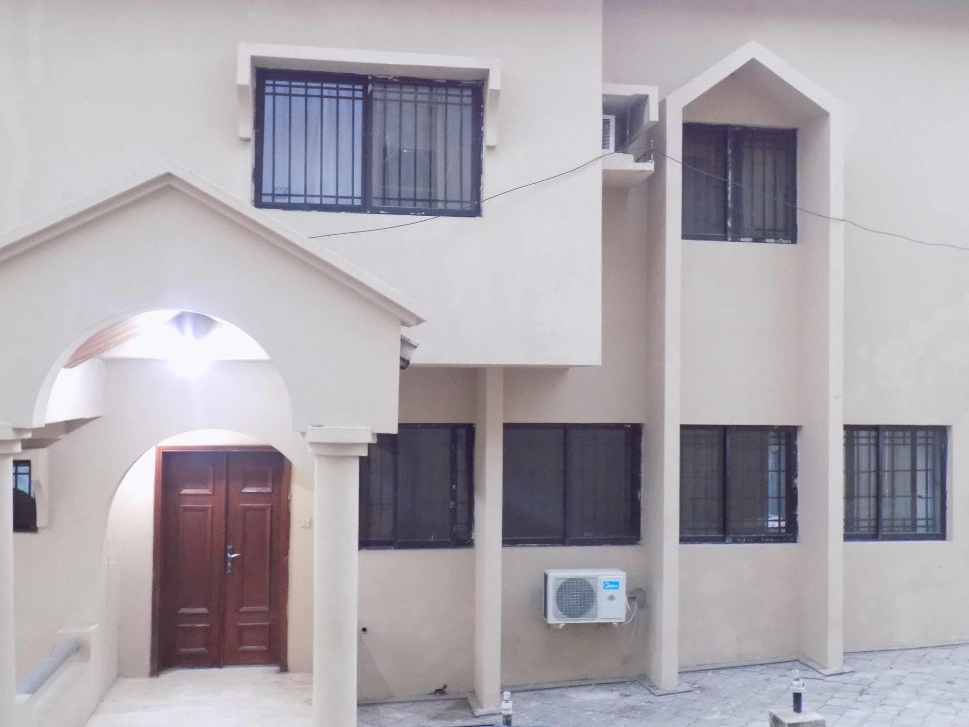 Posh Apartments And Hotel Ikeja Kültér fotó