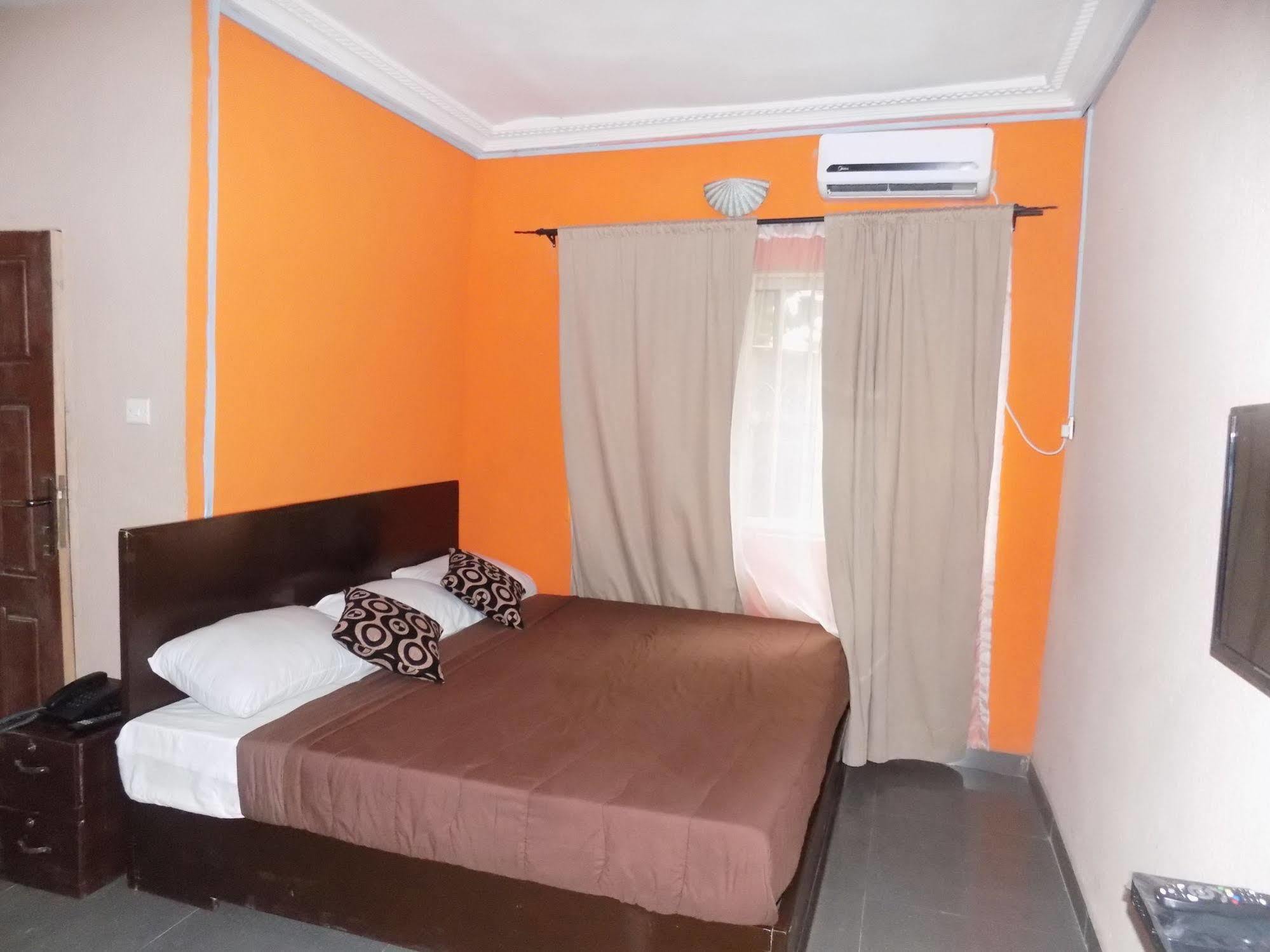 Posh Apartments And Hotel Ikeja Kültér fotó