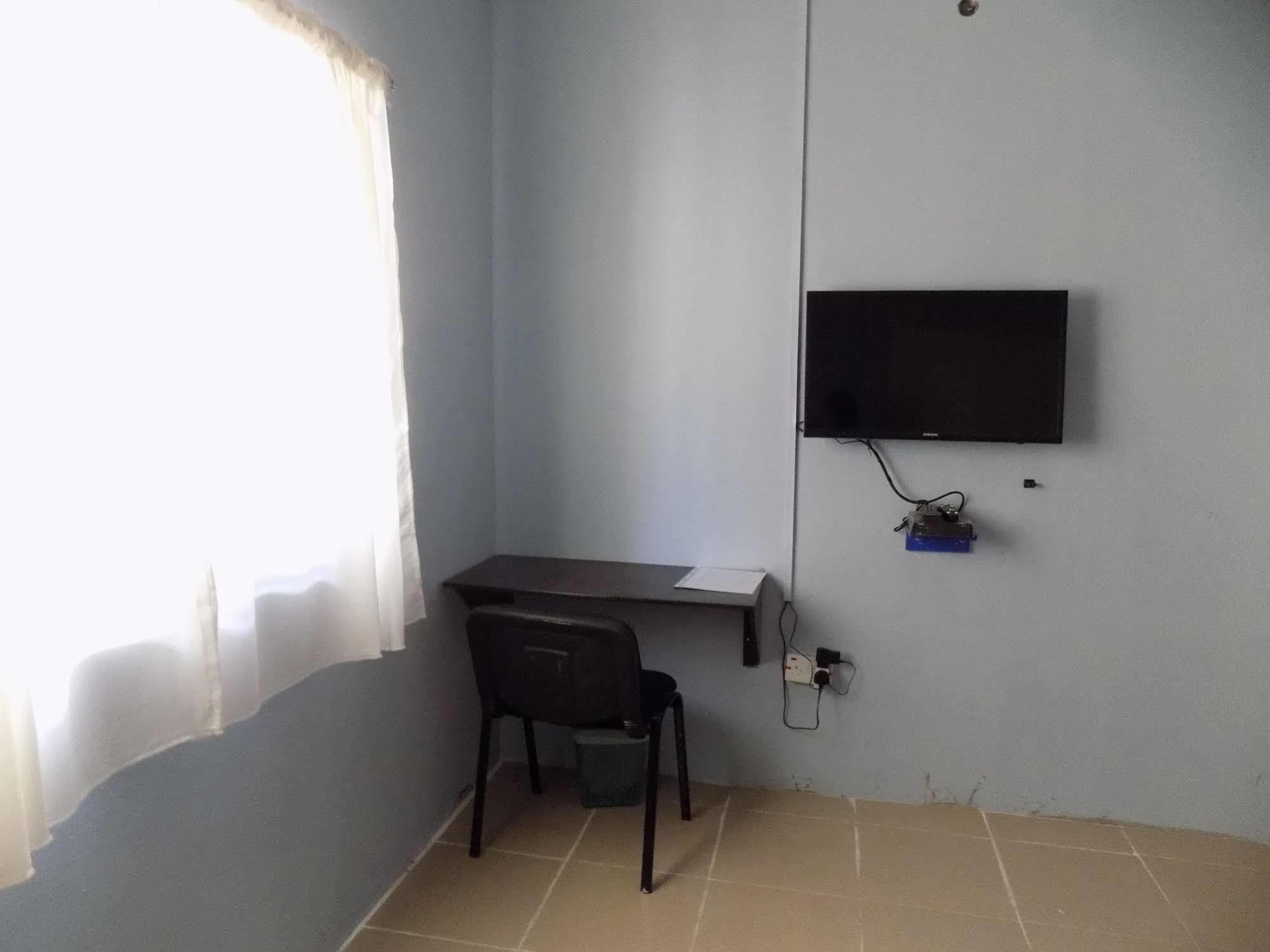 Posh Apartments And Hotel Ikeja Kültér fotó