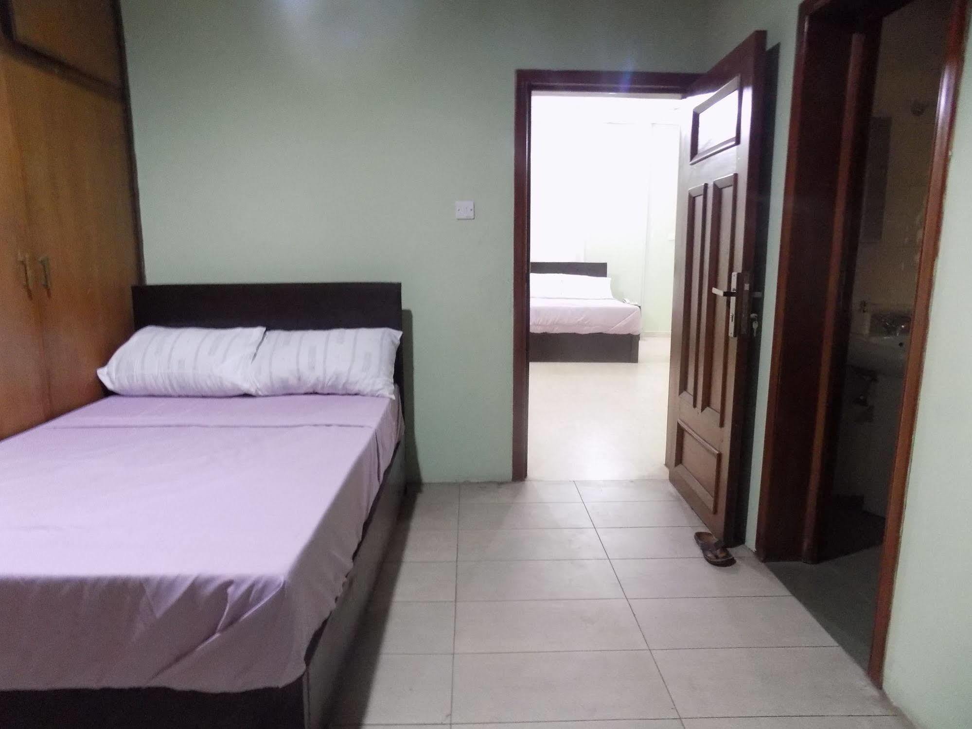 Posh Apartments And Hotel Ikeja Kültér fotó